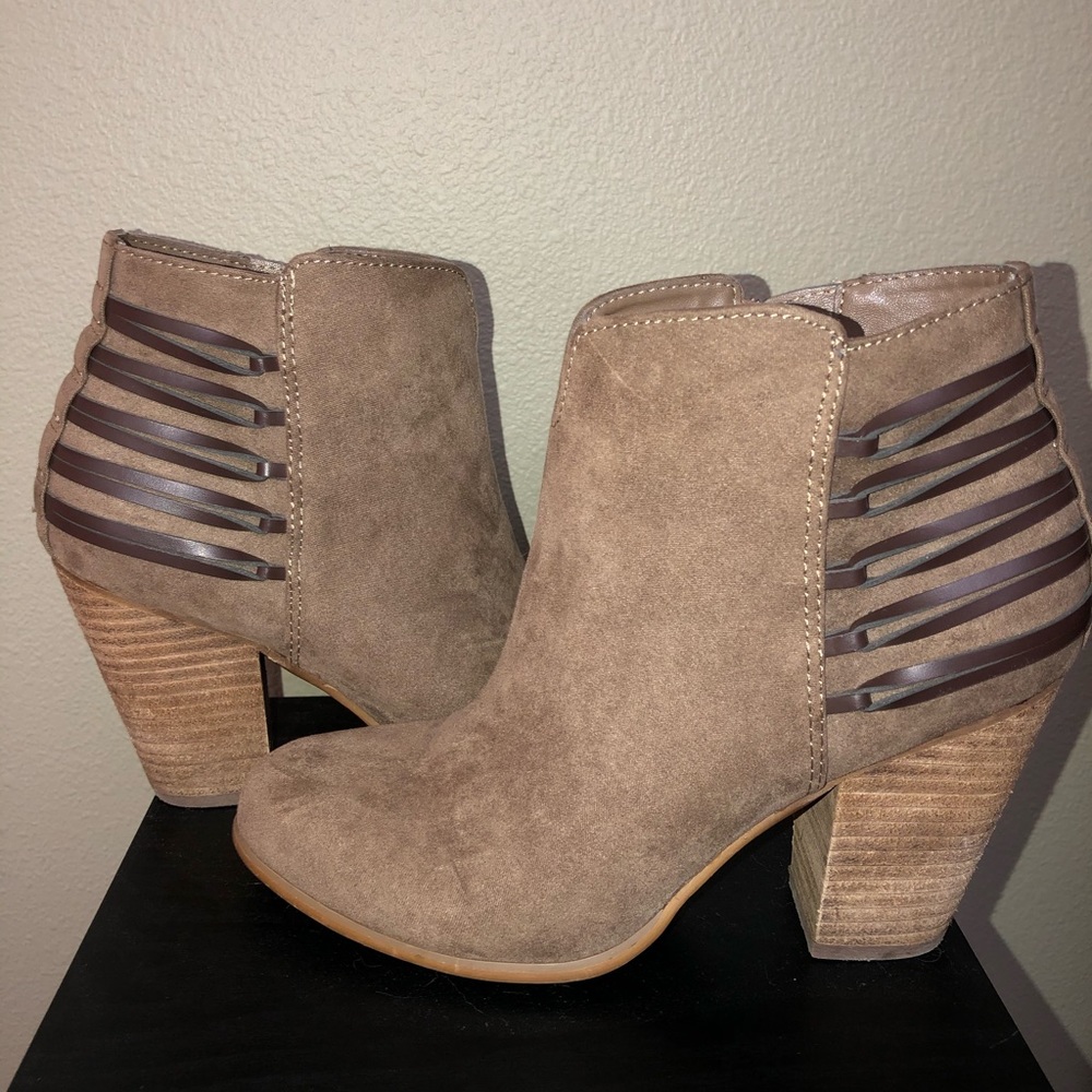 Ankle booties